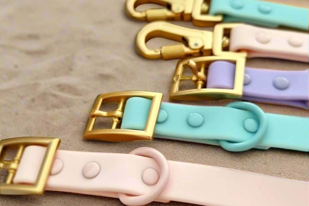 Waterproof lilac purple dog collar - PVC