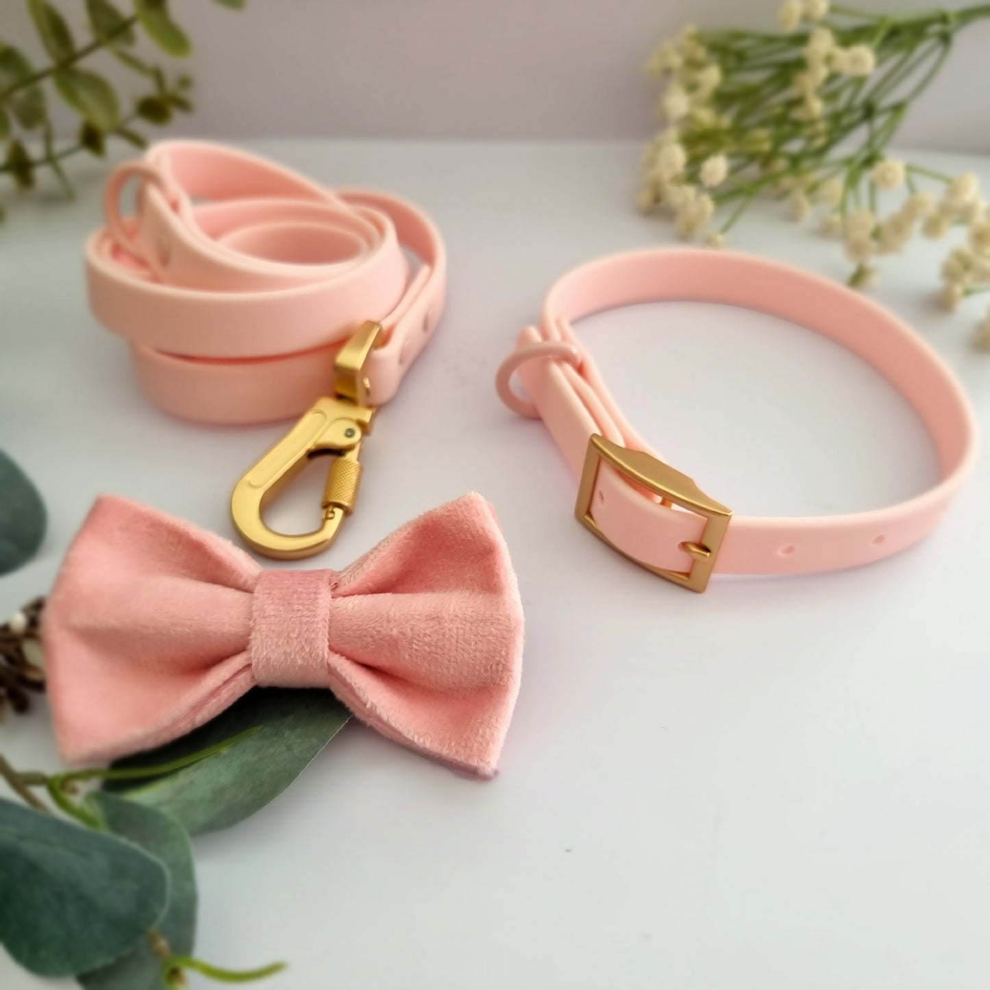 Waterproof pink dog collar - PVC