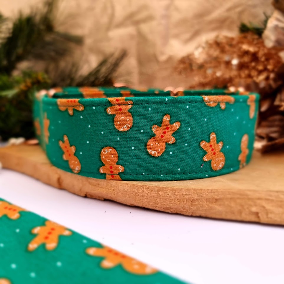 Green Christmas Gingerbread Martingale Collar