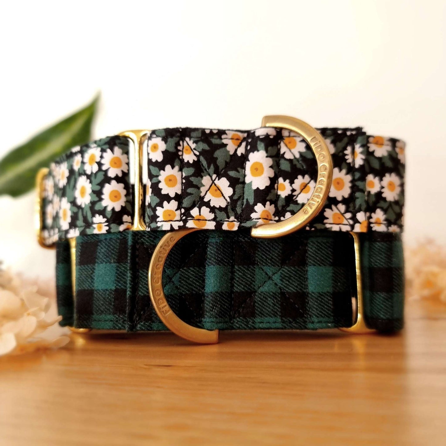 Green daisy martingale collar | Floral | Dog collar | Greyhound collar | Whippet collar | Solid brass | Rose gold | Collar | Girly | Black