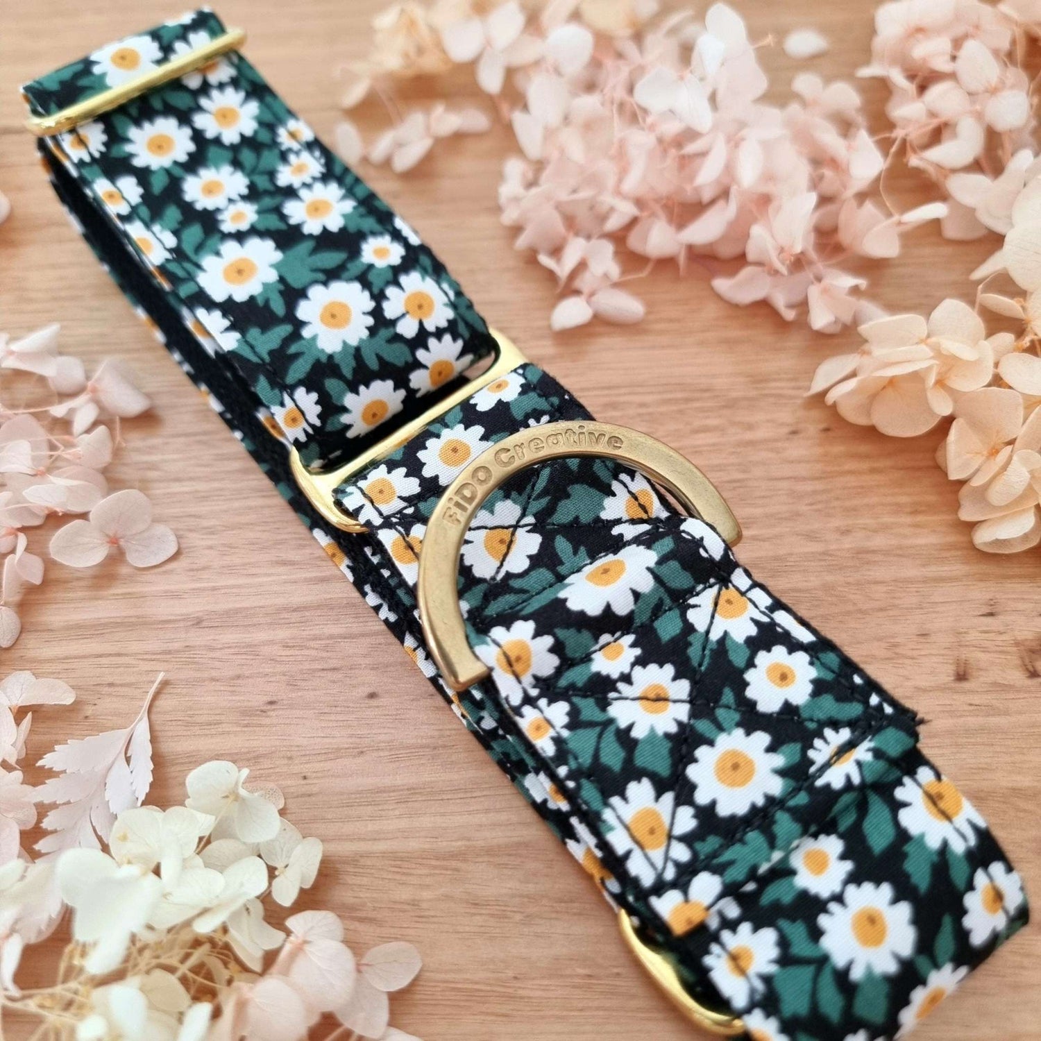 Green daisy martingale collar | Floral | Dog collar | Greyhound collar | Whippet collar | Solid brass | Rose gold | Collar | Girly | Black