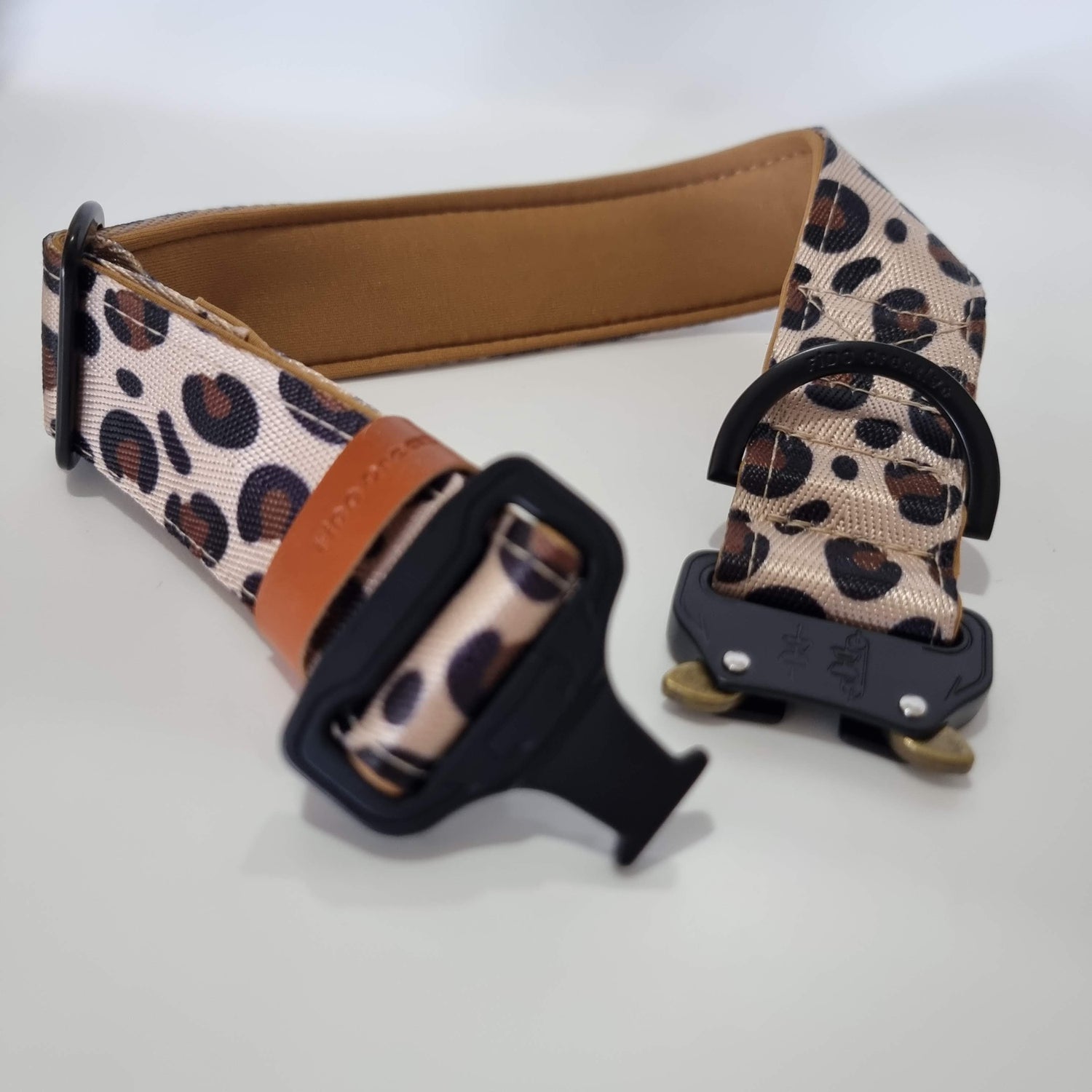 Leopard print dog collar with heavy-duty metal tactical buckle